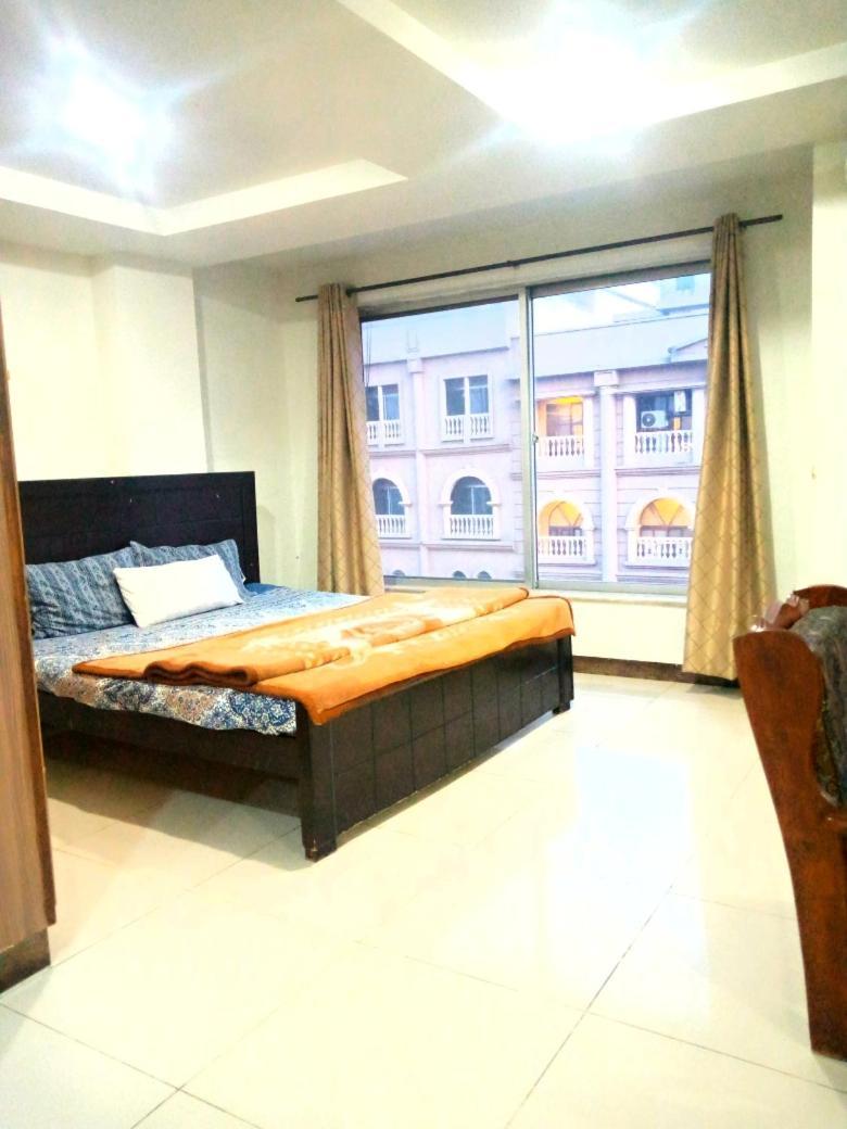 Comfortable Rental Apartments In Bahria Town Равалпинди Экстерьер фото